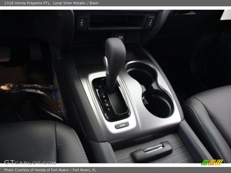 Lunar Silver Metallic / Black 2018 Honda Ridgeline RTL