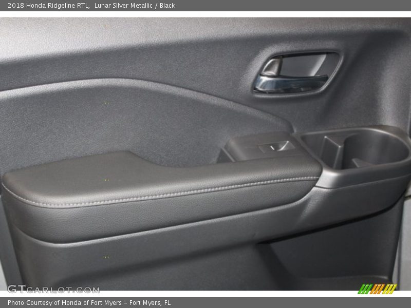 Lunar Silver Metallic / Black 2018 Honda Ridgeline RTL