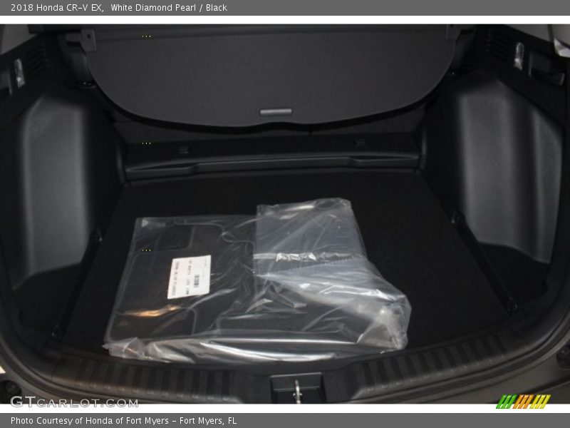 White Diamond Pearl / Black 2018 Honda CR-V EX