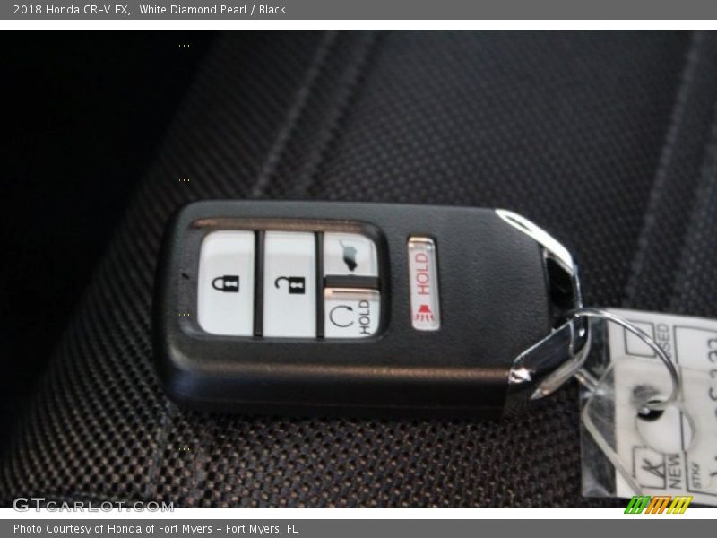 White Diamond Pearl / Black 2018 Honda CR-V EX
