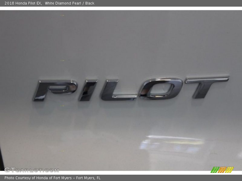 White Diamond Pearl / Black 2018 Honda Pilot EX