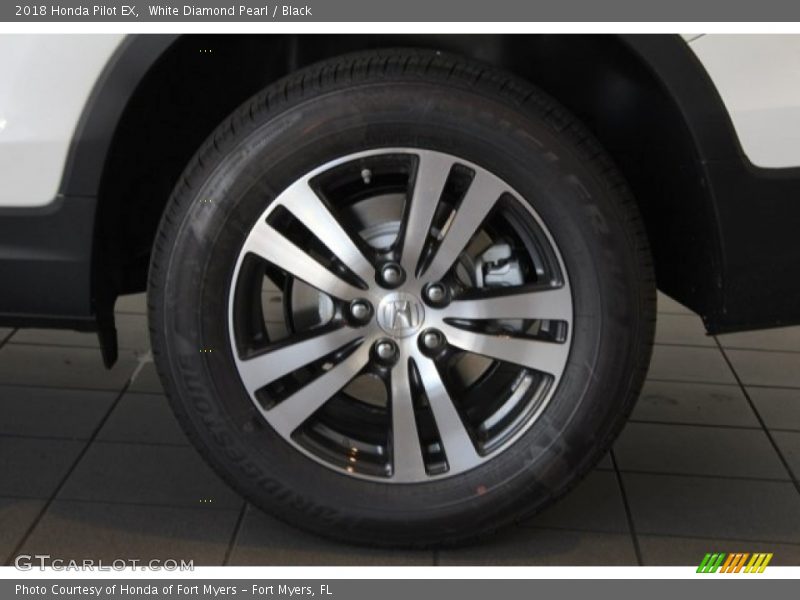 White Diamond Pearl / Black 2018 Honda Pilot EX