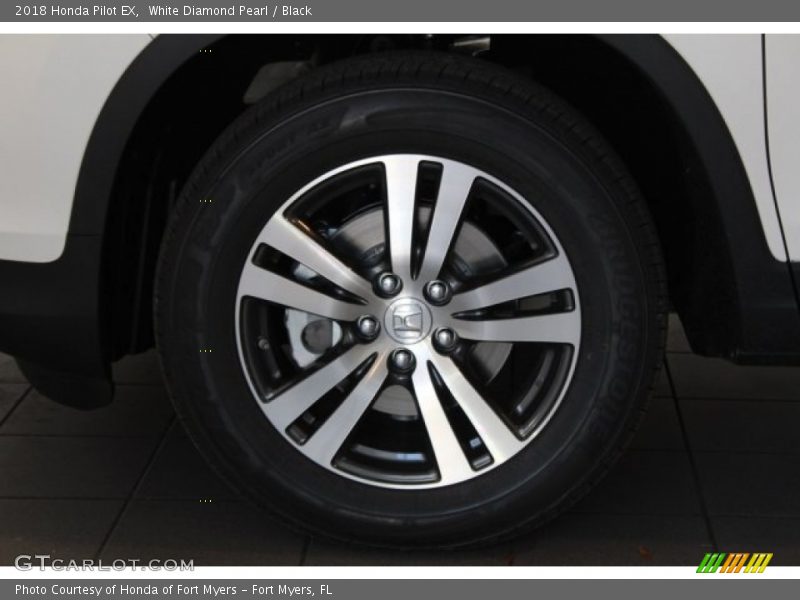 White Diamond Pearl / Black 2018 Honda Pilot EX