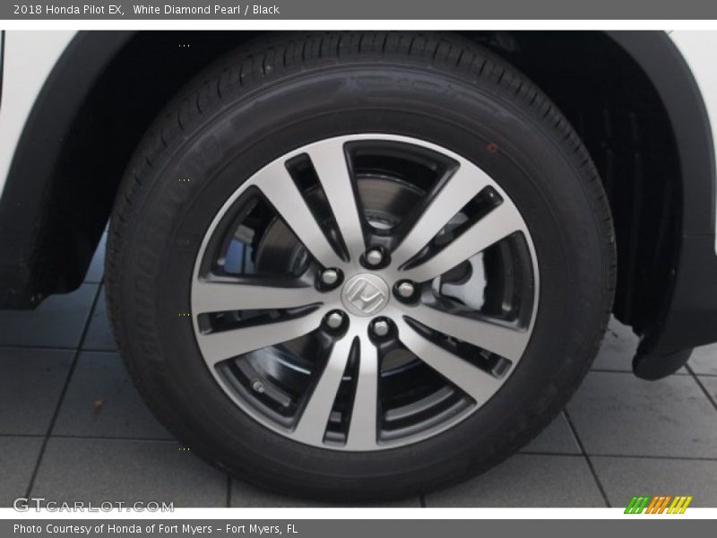 White Diamond Pearl / Black 2018 Honda Pilot EX