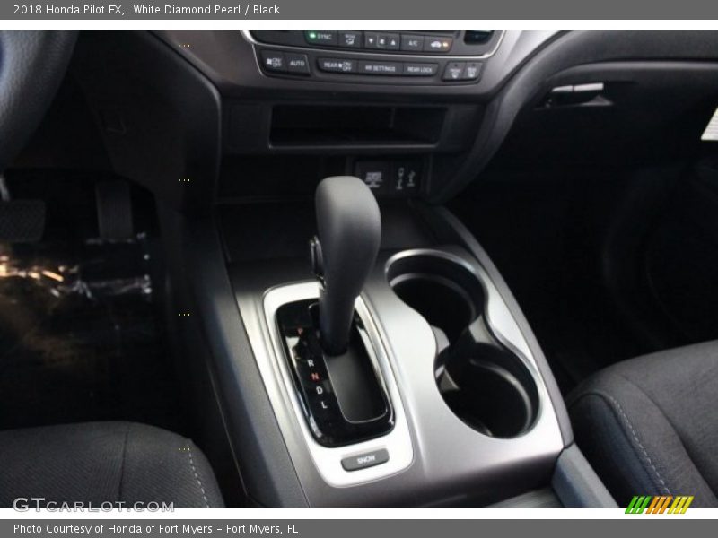 White Diamond Pearl / Black 2018 Honda Pilot EX