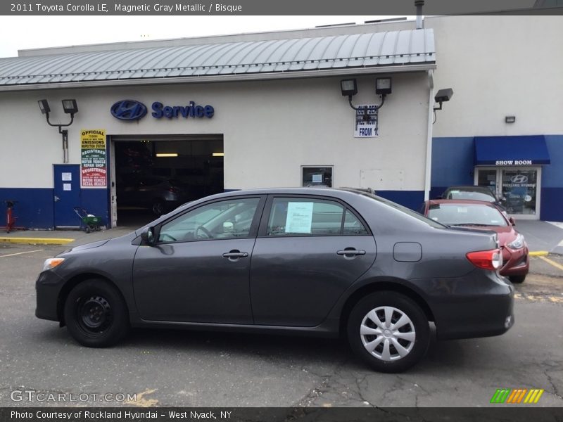 Magnetic Gray Metallic / Bisque 2011 Toyota Corolla LE