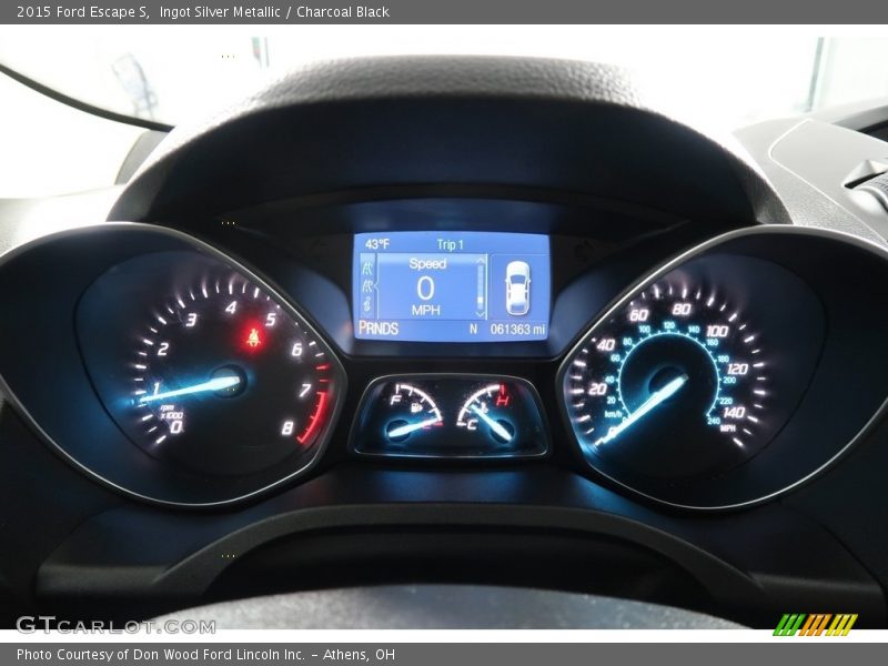 Ingot Silver Metallic / Charcoal Black 2015 Ford Escape S