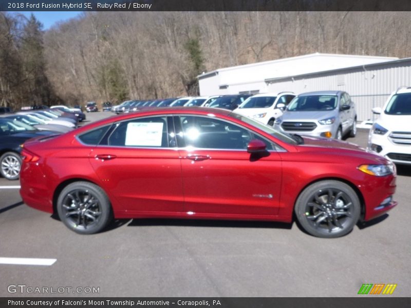 Ruby Red / Ebony 2018 Ford Fusion Hybrid SE