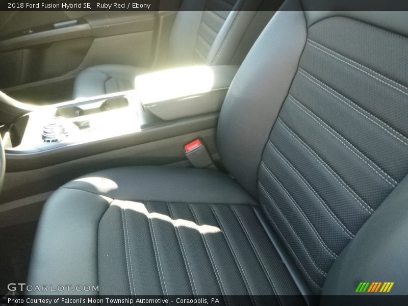 Ruby Red / Ebony 2018 Ford Fusion Hybrid SE