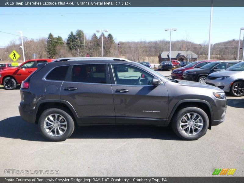 Granite Crystal Metallic / Black 2019 Jeep Cherokee Latitude Plus 4x4