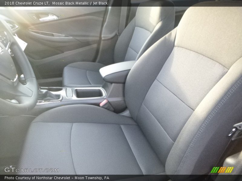 Mosaic Black Metallic / Jet Black 2018 Chevrolet Cruze LT