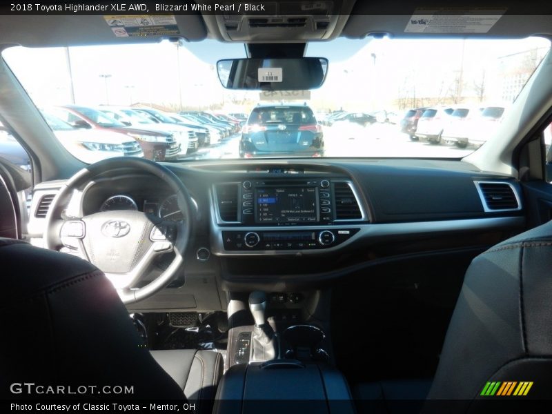 Blizzard White Pearl / Black 2018 Toyota Highlander XLE AWD