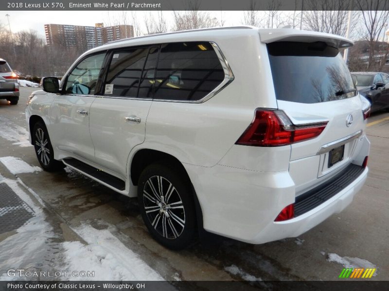 Eminent White Pearl / Parchment 2018 Lexus LX 570