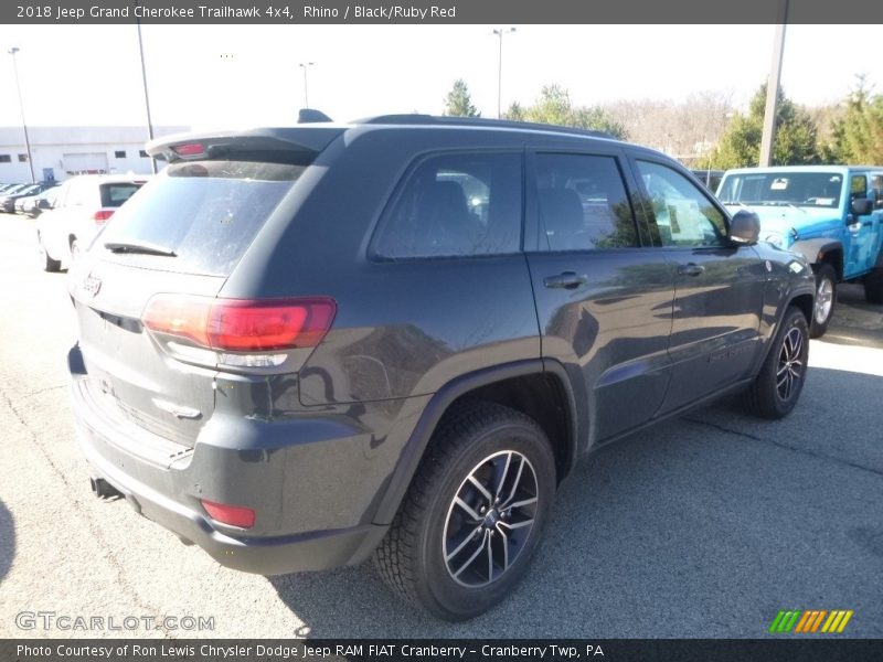 Rhino / Black/Ruby Red 2018 Jeep Grand Cherokee Trailhawk 4x4