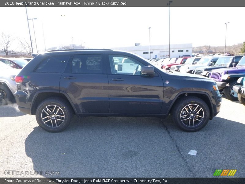 Rhino / Black/Ruby Red 2018 Jeep Grand Cherokee Trailhawk 4x4