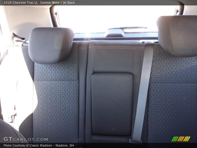 Summit White / Jet Black 2018 Chevrolet Trax LS