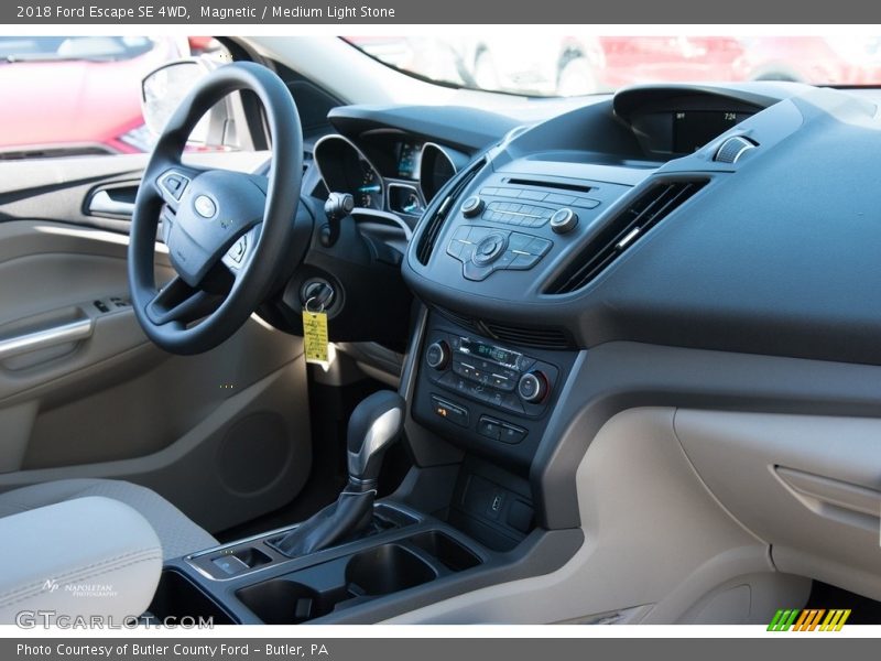 Magnetic / Medium Light Stone 2018 Ford Escape SE 4WD