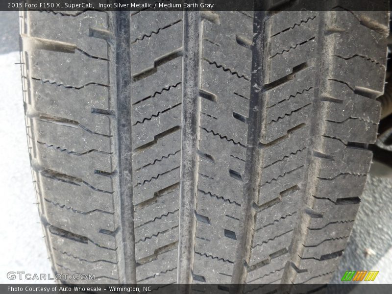 Ingot Silver Metallic / Medium Earth Gray 2015 Ford F150 XL SuperCab