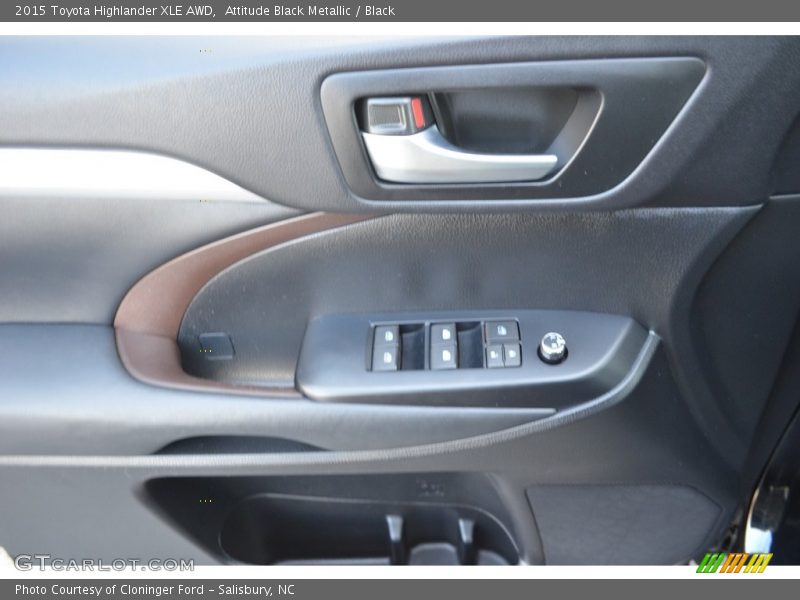 Attitude Black Metallic / Black 2015 Toyota Highlander XLE AWD