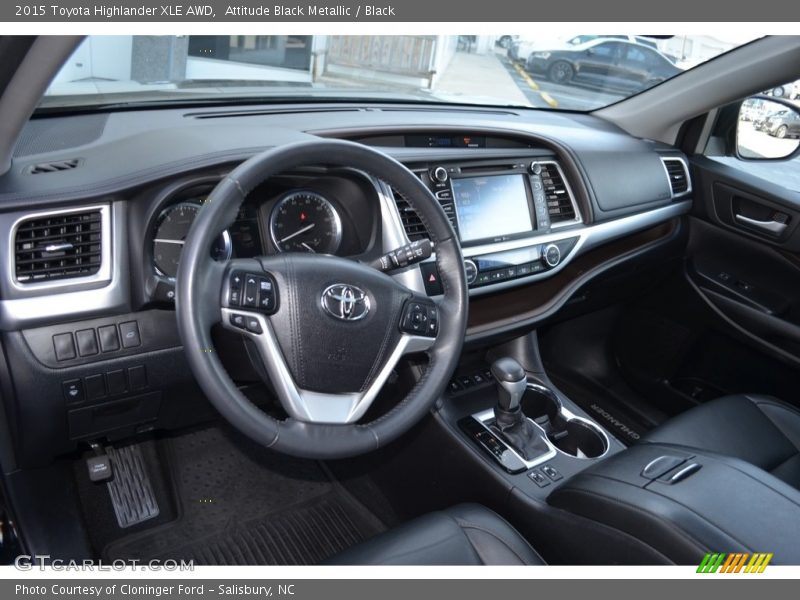 Attitude Black Metallic / Black 2015 Toyota Highlander XLE AWD