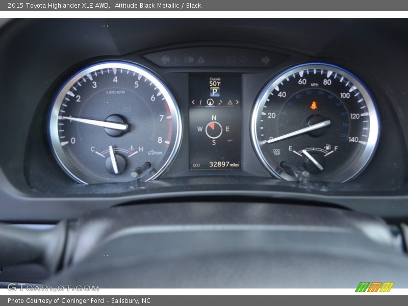 Attitude Black Metallic / Black 2015 Toyota Highlander XLE AWD