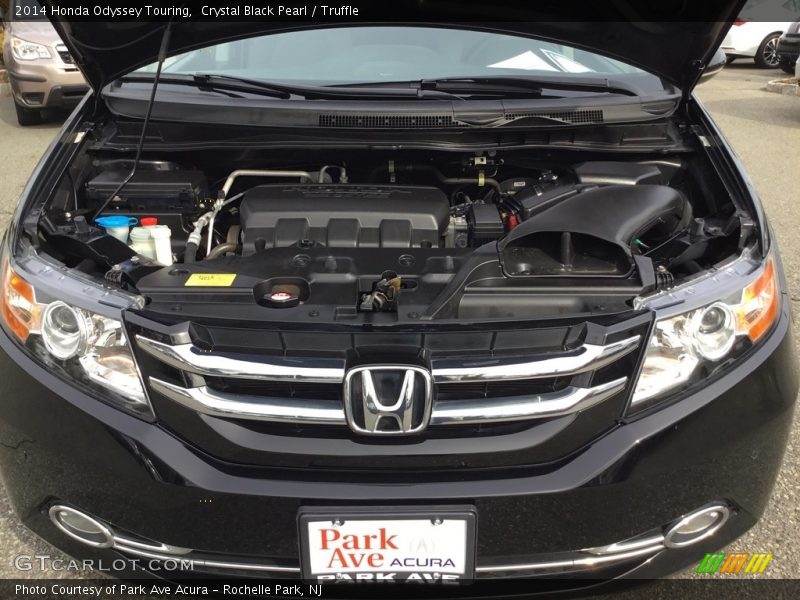 Crystal Black Pearl / Truffle 2014 Honda Odyssey Touring