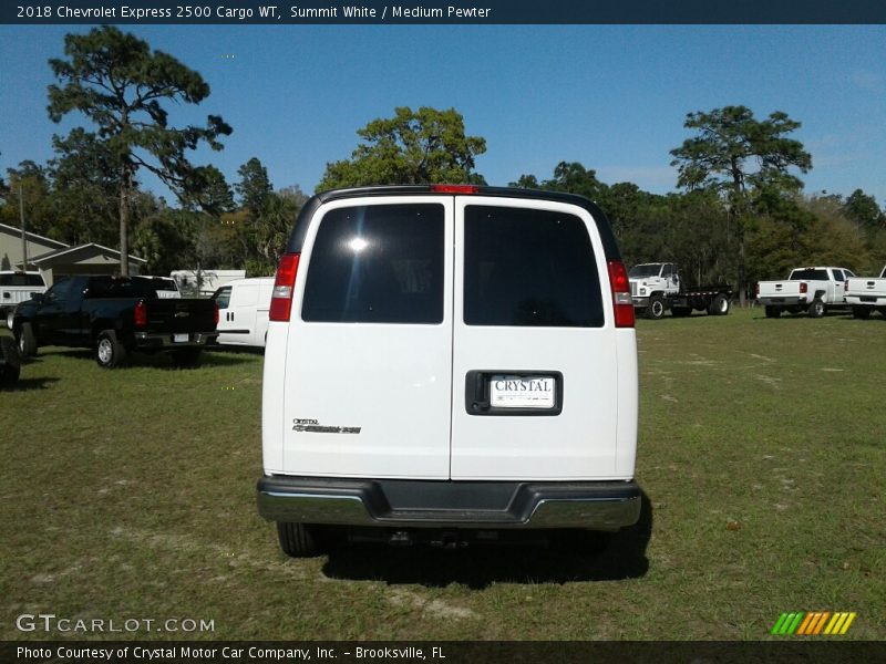 Summit White / Medium Pewter 2018 Chevrolet Express 2500 Cargo WT
