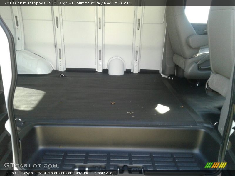 Summit White / Medium Pewter 2018 Chevrolet Express 2500 Cargo WT