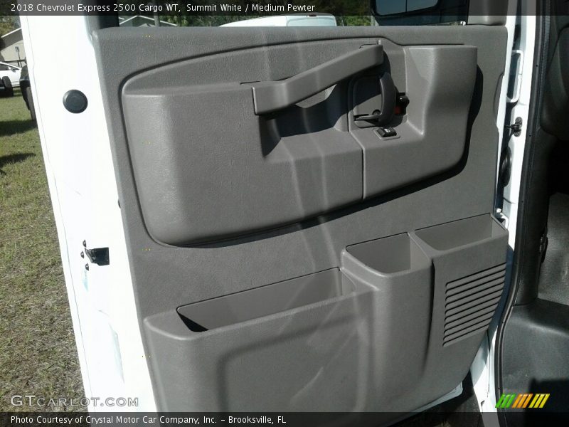 Summit White / Medium Pewter 2018 Chevrolet Express 2500 Cargo WT