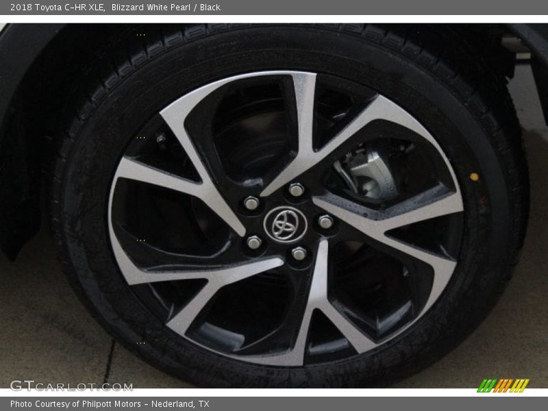 Blizzard White Pearl / Black 2018 Toyota C-HR XLE