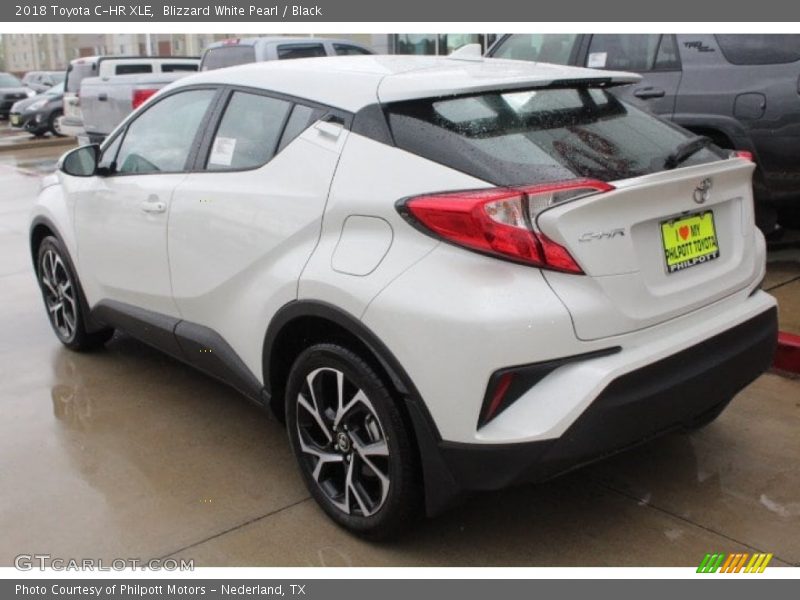 Blizzard White Pearl / Black 2018 Toyota C-HR XLE