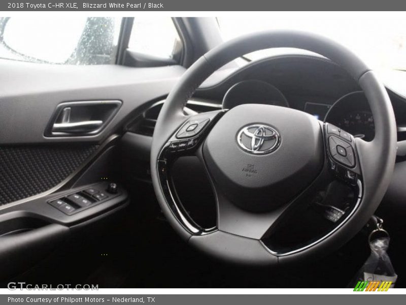 Blizzard White Pearl / Black 2018 Toyota C-HR XLE