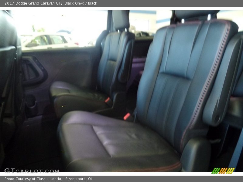 Black Onyx / Black 2017 Dodge Grand Caravan GT