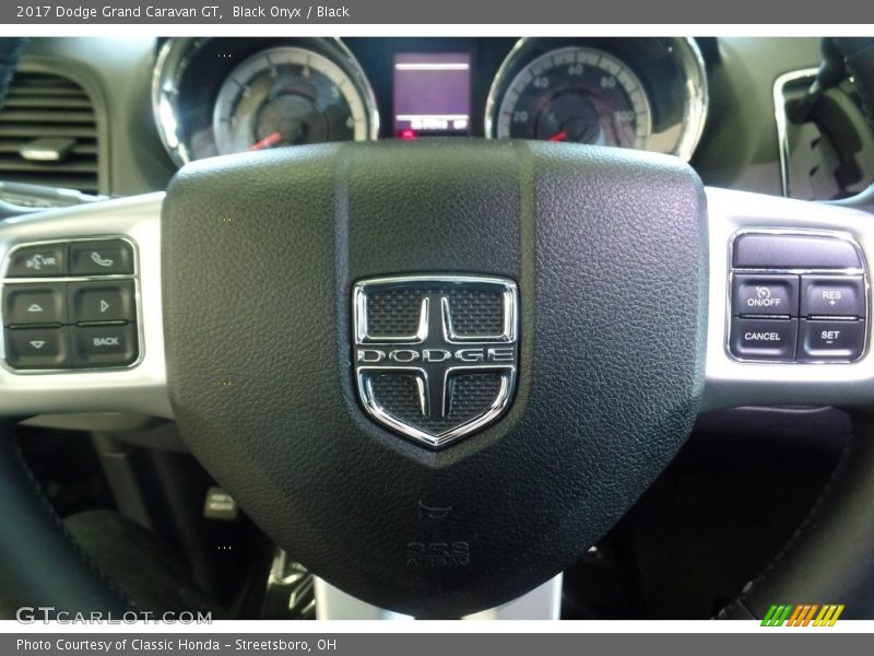 Black Onyx / Black 2017 Dodge Grand Caravan GT