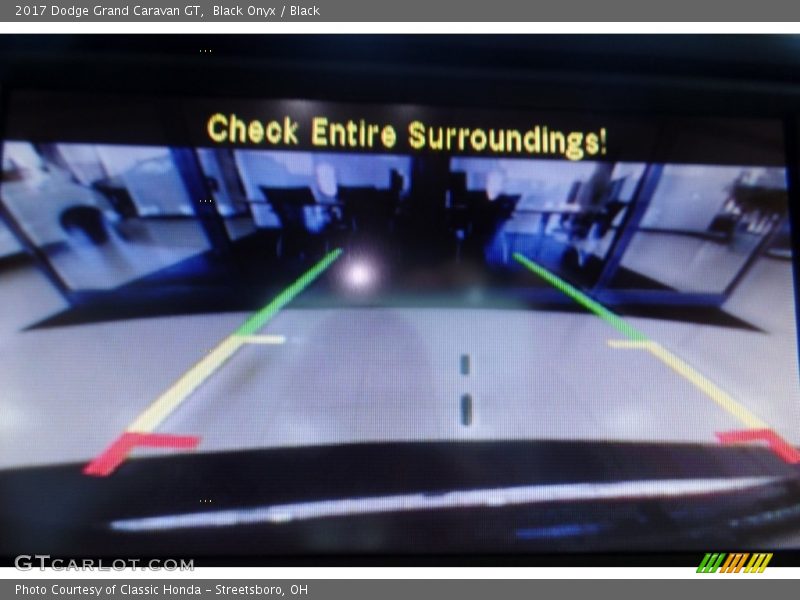 Black Onyx / Black 2017 Dodge Grand Caravan GT