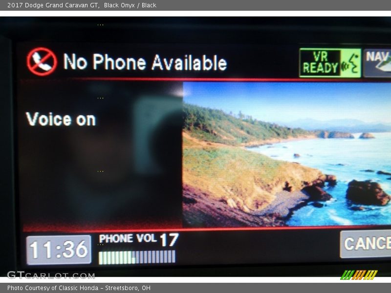 Black Onyx / Black 2017 Dodge Grand Caravan GT