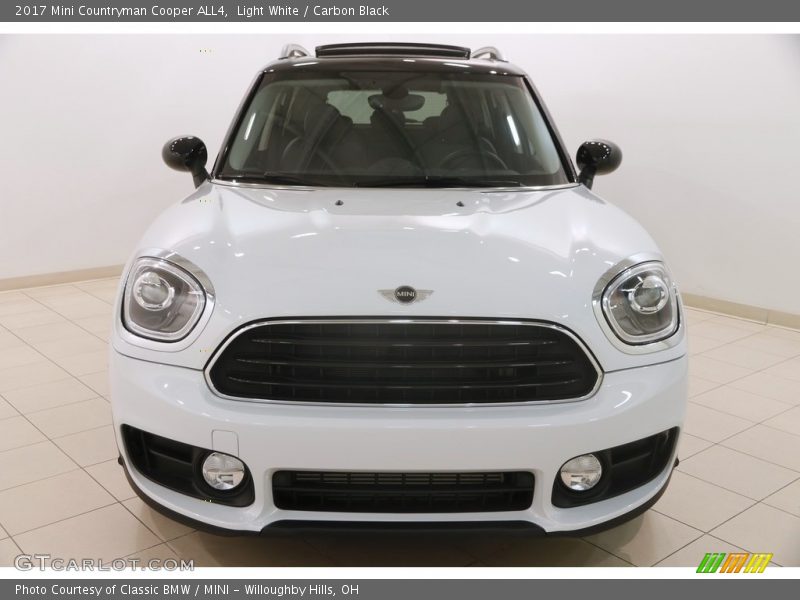 Light White / Carbon Black 2017 Mini Countryman Cooper ALL4