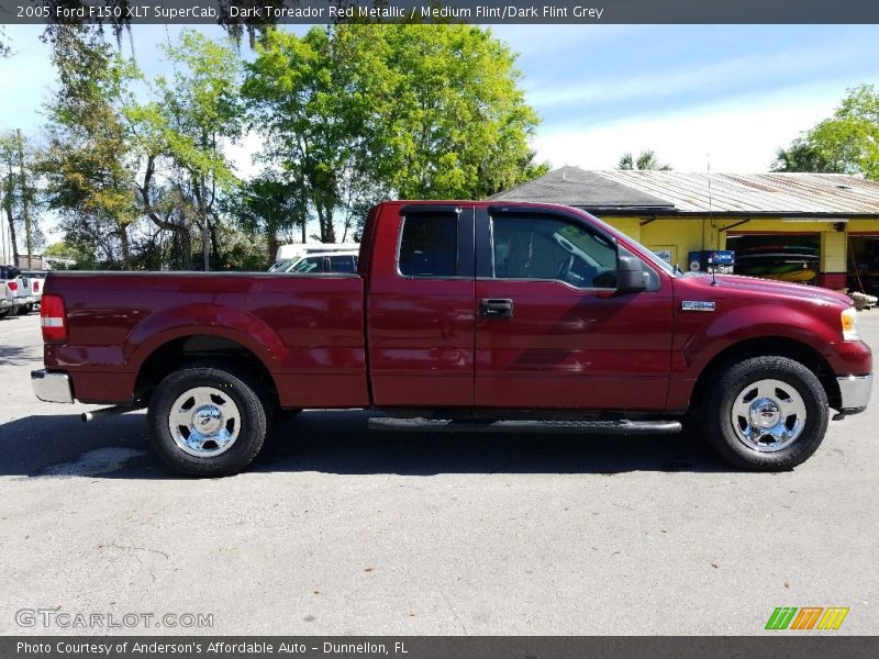 Dark Toreador Red Metallic / Medium Flint/Dark Flint Grey 2005 Ford F150 XLT SuperCab