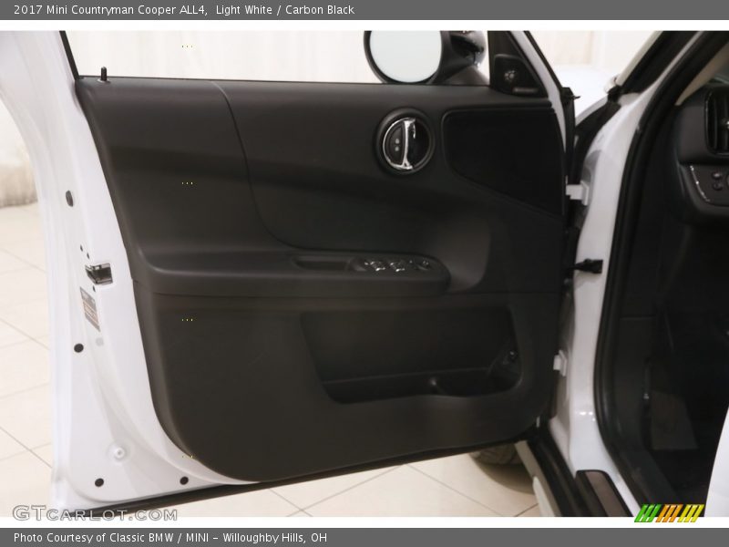 Light White / Carbon Black 2017 Mini Countryman Cooper ALL4