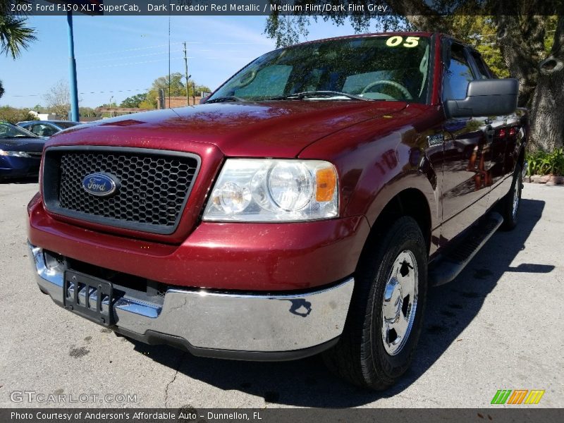 Dark Toreador Red Metallic / Medium Flint/Dark Flint Grey 2005 Ford F150 XLT SuperCab