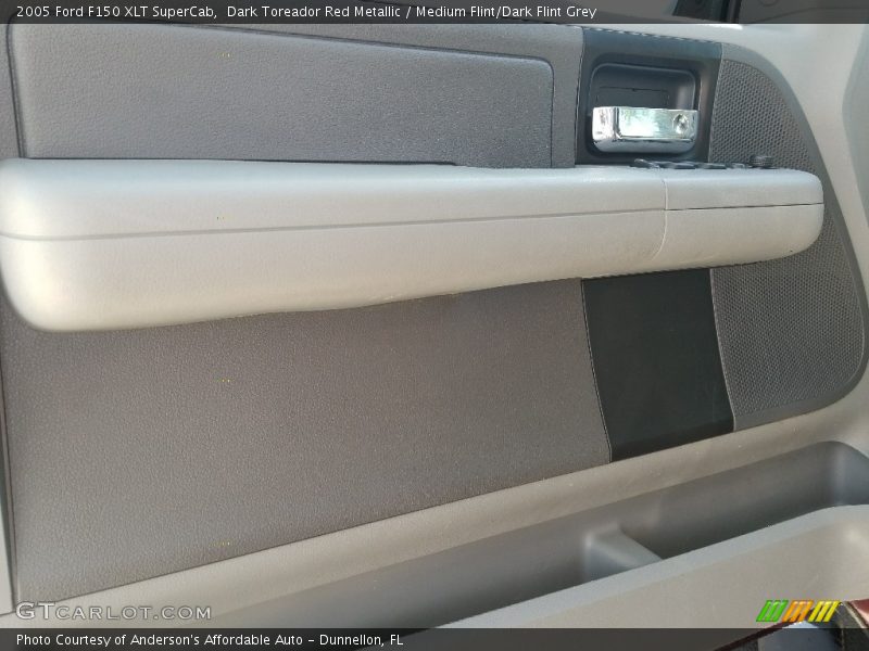 Dark Toreador Red Metallic / Medium Flint/Dark Flint Grey 2005 Ford F150 XLT SuperCab