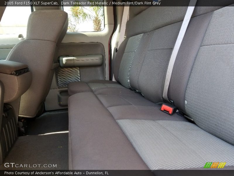 Dark Toreador Red Metallic / Medium Flint/Dark Flint Grey 2005 Ford F150 XLT SuperCab