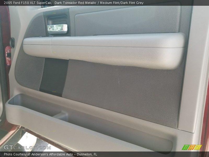 Dark Toreador Red Metallic / Medium Flint/Dark Flint Grey 2005 Ford F150 XLT SuperCab
