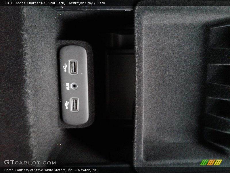 Destroyer Gray / Black 2018 Dodge Charger R/T Scat Pack