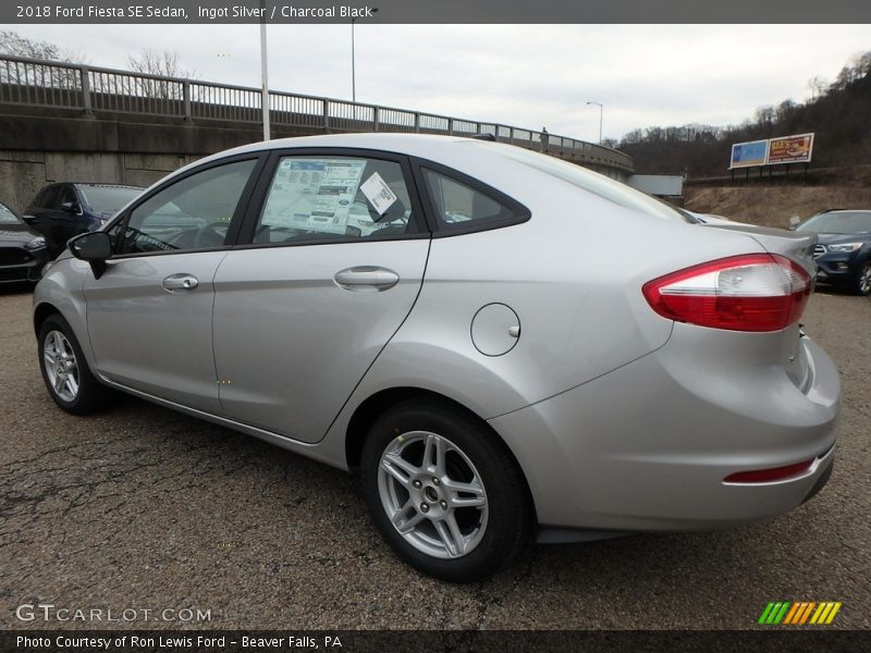 Ingot Silver / Charcoal Black 2018 Ford Fiesta SE Sedan