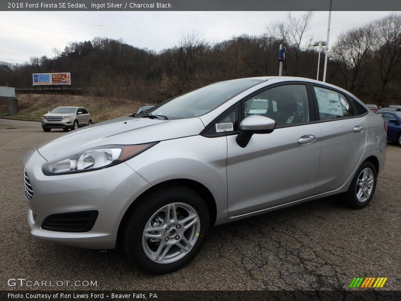 Ingot Silver / Charcoal Black 2018 Ford Fiesta SE Sedan