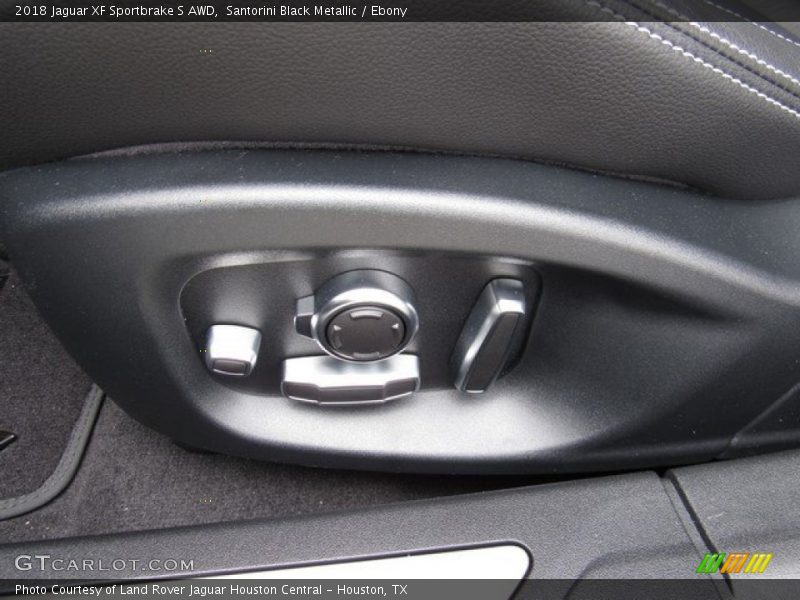 Controls of 2018 XF Sportbrake S AWD