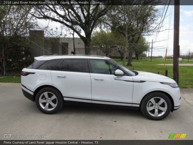 Yulong White Metallic / Ebony 2018 Land Rover Range Rover Velar S