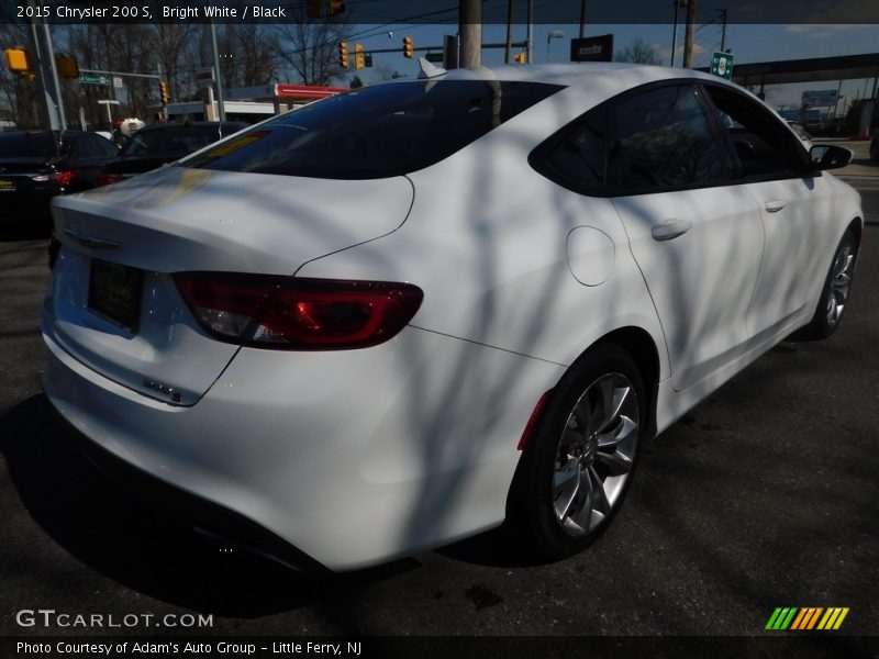 Bright White / Black 2015 Chrysler 200 S