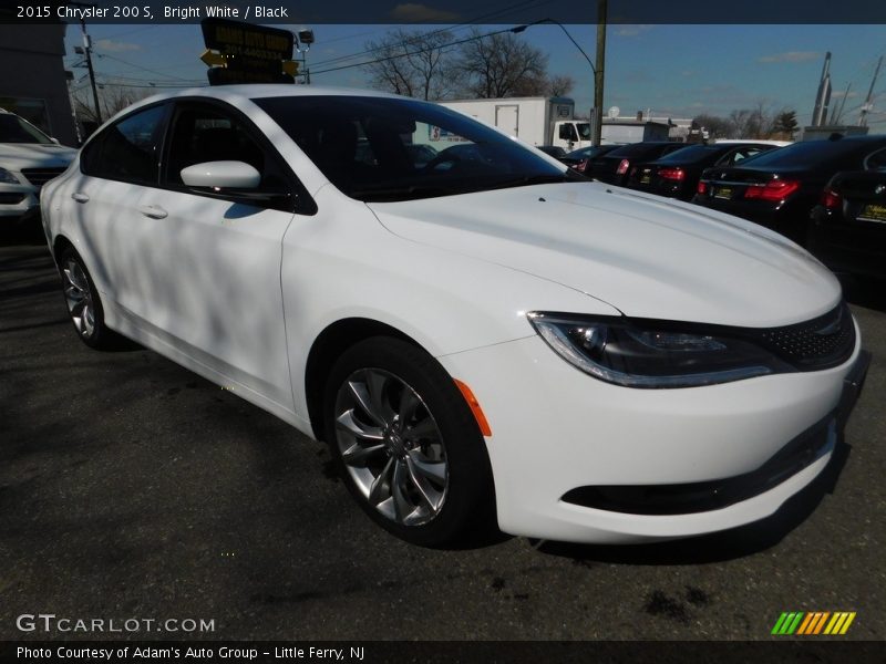 Bright White / Black 2015 Chrysler 200 S